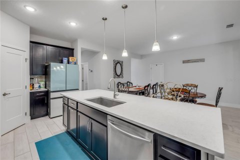 Villa ou maison à vendre à Ormond Beach, Floride: 4 chambres, 245.35 m2 № 2214327 - photo 11