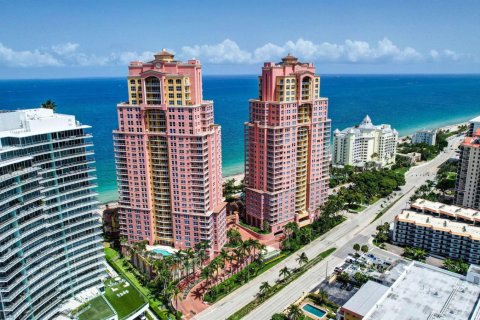 Condo in Fort Lauderdale, Florida, 4 bedrooms  № 2146855 - photo 16