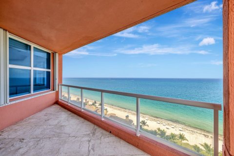 Condo in Fort Lauderdale, Florida, 4 bedrooms  № 2146855 - photo 19