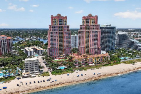 Condo in Fort Lauderdale, Florida, 4 bedrooms  № 2146855 - photo 15