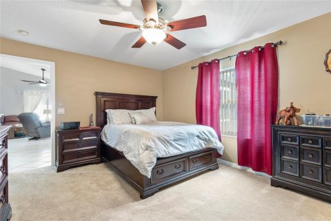 House in Palm Coast, Florida 3 bedrooms, 120.77 sq.m. № 2222351 - photo 16