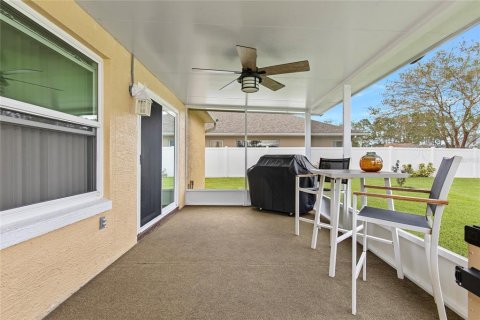 House in Palm Coast, Florida 3 bedrooms, 120.77 sq.m. № 2222351 - photo 26