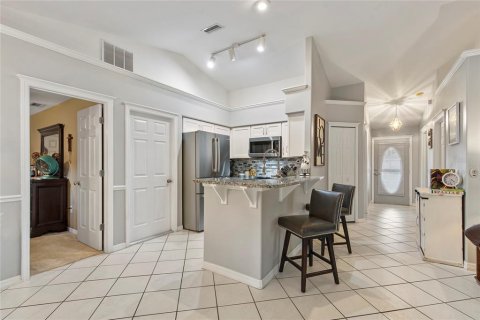 House in Palm Coast, Florida 3 bedrooms, 120.77 sq.m. № 2222351 - photo 9