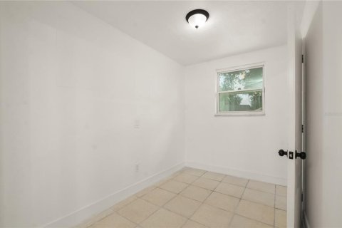 Villa ou maison à vendre à Orlando, Floride: 3 chambres, 111.85 m2 № 2358435 - photo 13