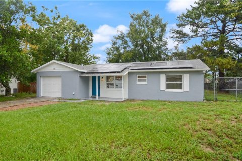 Villa ou maison à vendre à Orlando, Floride: 3 chambres, 111.85 m2 № 2358435 - photo 2
