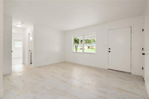 Villa ou maison à vendre à Orlando, Floride: 3 chambres, 111.85 m2 № 2358435 - photo 5
