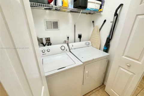 Купить кондоминиум в Дорал, Флорида 3 спальни, 112.13м2, № 1850808 - фото 21
