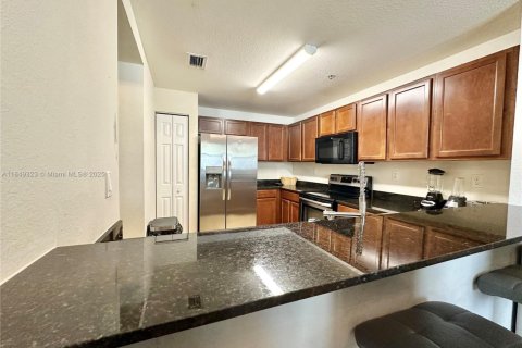 Купить кондоминиум в Дорал, Флорида 3 спальни, 112.13м2, № 1850808 - фото 17