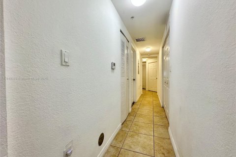 Купить кондоминиум в Дорал, Флорида 3 спальни, 112.13м2, № 1850808 - фото 20