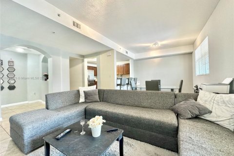 Купить кондоминиум в Дорал, Флорида 3 спальни, 112.13м2, № 1850808 - фото 13