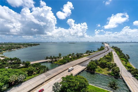 Condominio en venta en Miami, Florida, 2 dormitorios, 173.73 m2 № 1844189 - foto 10