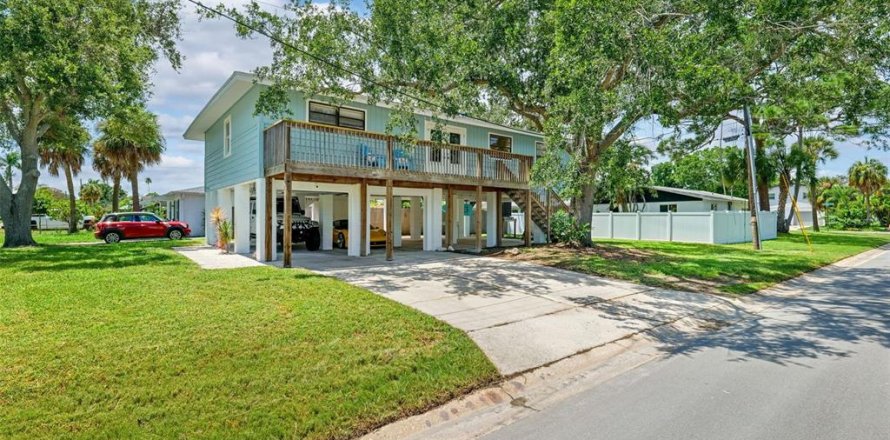 Villa ou maison à Saint Petersburg, Floride 3 chambres, 144.93 m2 № 1916079