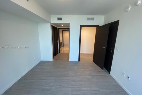 Copropriété à vendre à Miami, Floride: 1 chambre, 77.95 m2 № 1979219 - photo 6