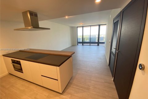 Copropriété à vendre à Miami, Floride: 1 chambre, 77.95 m2 № 1979219 - photo 3