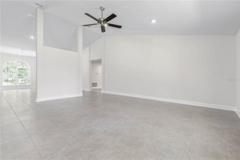 House in Palm Coast, Florida 4 bedrooms, 278.89 sq.m. № 2394119 - photo 9