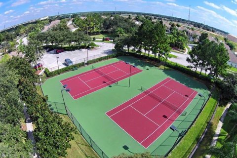 Condominio en venta en Kissimmee, Florida, 2 dormitorios, 94.95 m2 № 2109419 - foto 8