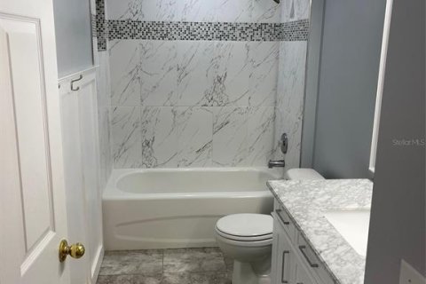 Снять в аренду кондоминиум в Лейквуд Ранч, Флорида 5 комнат, 135.73м2, № 1833160 - фото 9