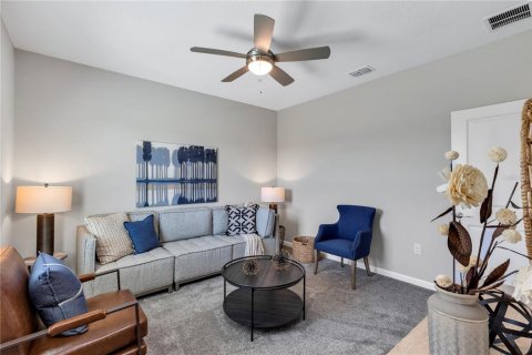 Casa en venta en Clermont, Florida, 5 dormitorios, 228.08 m2 № 2198233 - foto 5