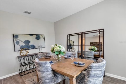 Casa en venta en Clermont, Florida, 5 dormitorios, 228.08 m2 № 2198233 - foto 3