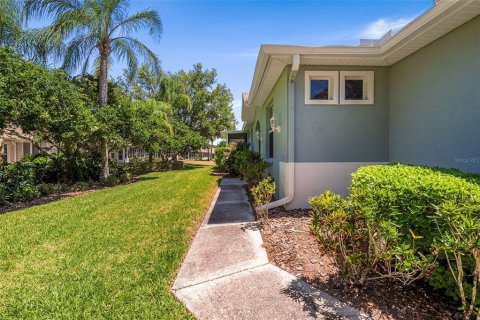 Condominio en venta en Sun City Center, Florida, 2 dormitorios, 110.55 m2 № 2113465 - foto 4