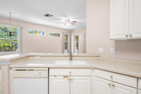 Condominio en venta en Sun City Center, Florida, 2 dormitorios, 110.55 m2 № 2113465 - foto 12
