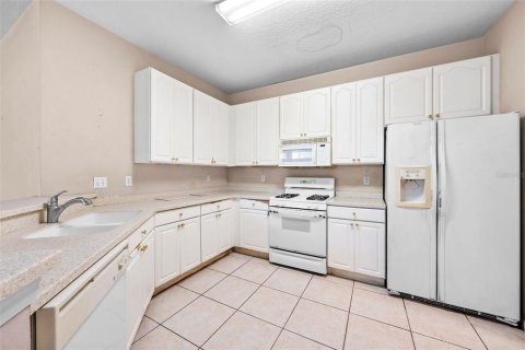 Condominio en venta en Sun City Center, Florida, 2 dormitorios, 110.55 m2 № 2113465 - foto 11