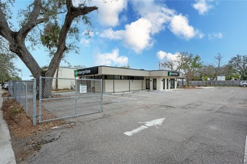 Propiedad comercial en alquiler en Saint Petersburg, Florida, 286.05 m2 № 1737228 - foto 5
