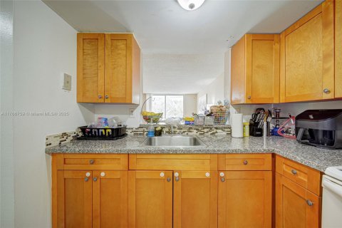 Copropriété à vendre à Miami, Floride: 2 chambres, 109.16 m2 № 1937464 - photo 9