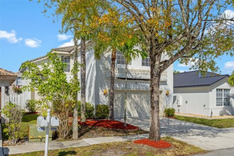 Купить виллу или дом в Мирамар, Флорида 4 спальни, 218.04м2, № 2017950 - фото 3