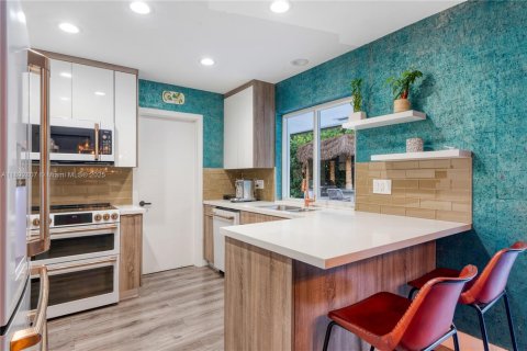 Villa ou maison à louer à Fort Lauderdale, Floride: 3 chambres, 176.14 m2 № 1946432 - photo 16