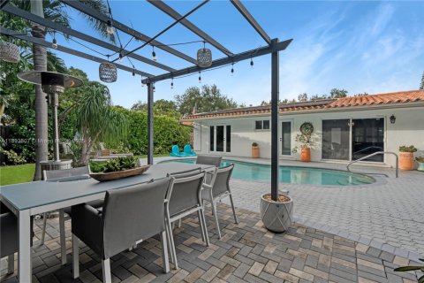 Villa ou maison à louer à Fort Lauderdale, Floride: 3 chambres, 176.14 m2 № 1946432 - photo 6