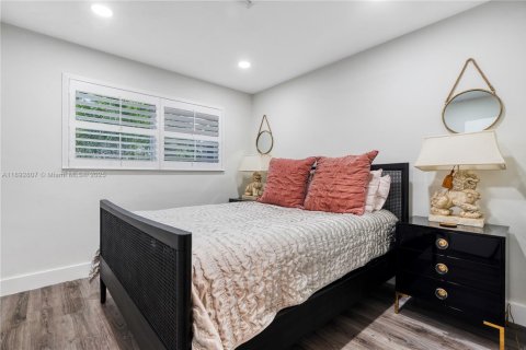 Villa ou maison à louer à Fort Lauderdale, Floride: 3 chambres, 176.14 m2 № 1946432 - photo 19