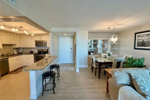Condo in Clearwater, Florida, 2 bedrooms  № 2377954 - photo 27