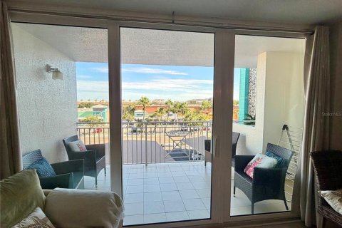 Condo in Clearwater, Florida, 2 bedrooms  № 2377954 - photo 26