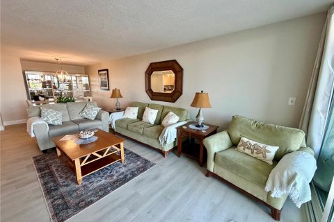 Condo in Clearwater, Florida, 2 bedrooms  № 2377954 - photo 21
