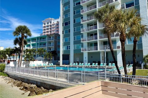 Condo in Clearwater, Florida, 2 bedrooms  № 2377954 - photo 2