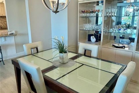 Condo in Clearwater, Florida, 2 bedrooms  № 2377954 - photo 16