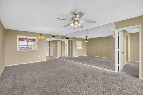 Condo in Bradenton, Florida, 1 bedroom  № 2208951 - photo 7