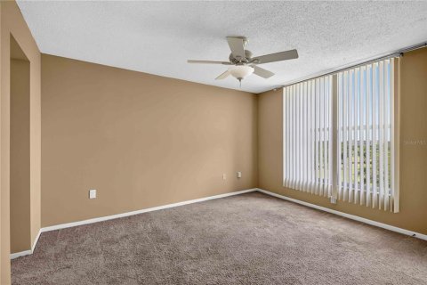 Condo in Bradenton, Florida, 1 bedroom  № 2208951 - photo 19