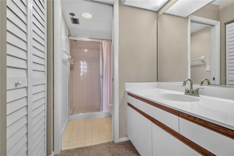 Condo in Bradenton, Florida, 1 bedroom  № 2208951 - photo 24