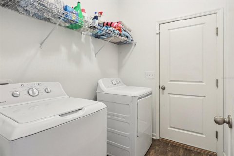 Casa en venta en Davenport, Florida, 4 dormitorios, 175.59 m2 № 1786451 - foto 23