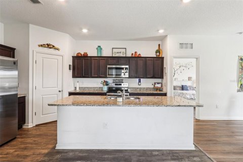 Casa en venta en Davenport, Florida, 4 dormitorios, 175.59 m2 № 1786451 - foto 12