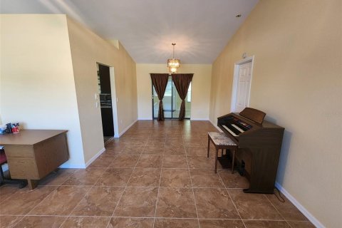 Villa ou maison à vendre à Port Charlotte, Floride: 3 chambres, 136.94 m2 № 1543153 - photo 5