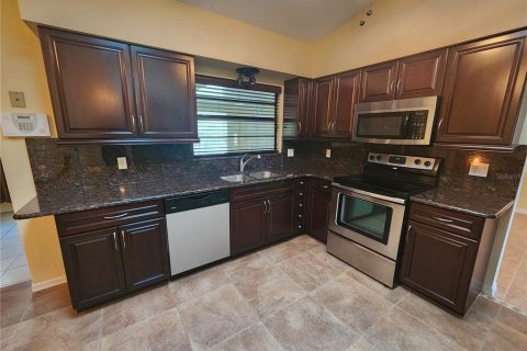 Villa ou maison à vendre à Port Charlotte, Floride: 3 chambres, 136.94 m2 № 1543153 - photo 6
