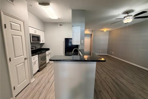 Condo in Tampa, Florida, 2 bedrooms № 2098103 - photo 24