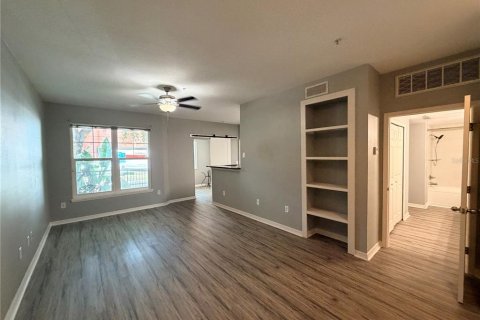 Condo in Tampa, Florida, 2 bedrooms № 2098103 - photo 28
