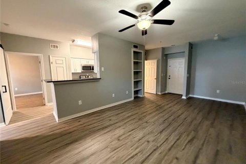 Condo in Tampa, Florida, 2 bedrooms № 2098103 - photo 7