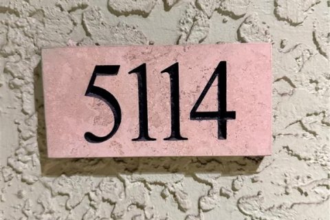 Condo in Tampa, Florida, 2 bedrooms № 2098103 - photo 3