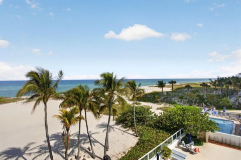 Copropriété à vendre à Pompano Beach, Floride: 3 chambres, 157.93 m2 № 2262159 - photo 5