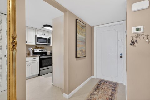 Copropriété à vendre à Pompano Beach, Floride: 3 chambres, 157.93 m2 № 2262159 - photo 9